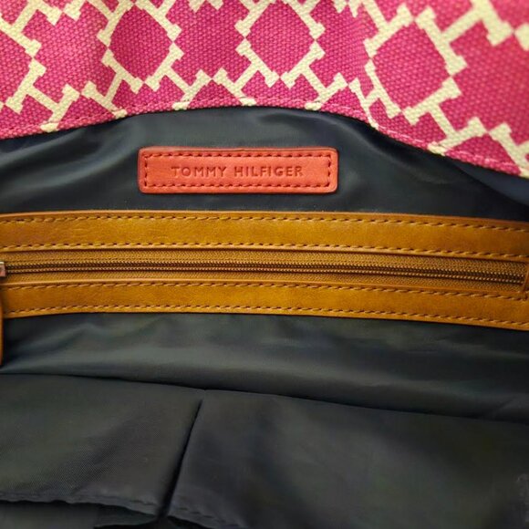 Tommy Hilfiger Geometric Pink Pattern Tote - Picture 3 of 4